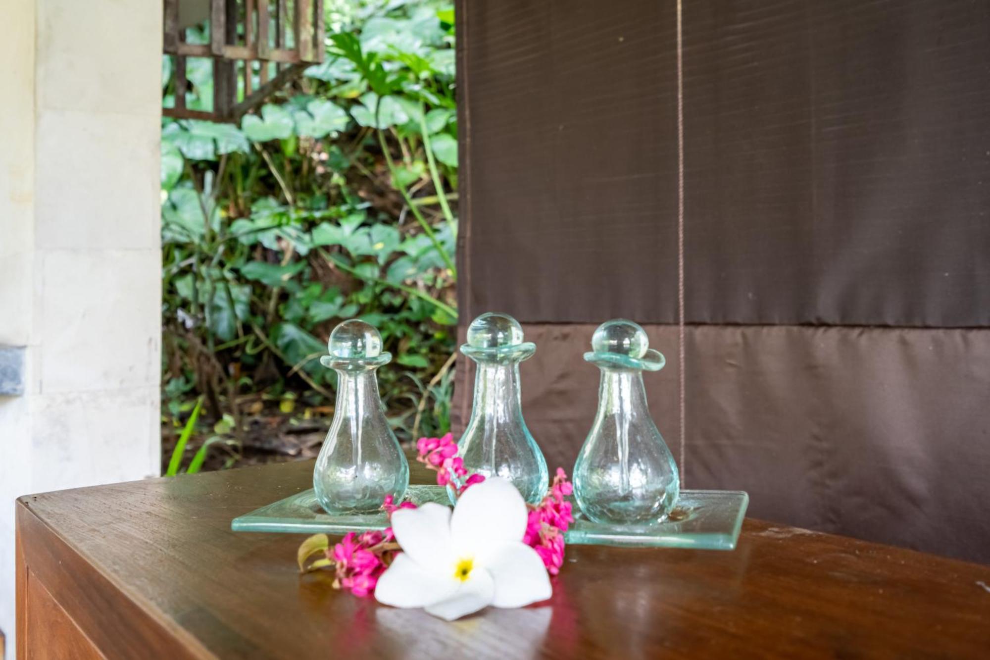 Villa Themma Jungle - Sumptuous 3Br Luxury Villa With Majestic Jungle View North Of Ubud 외부 사진