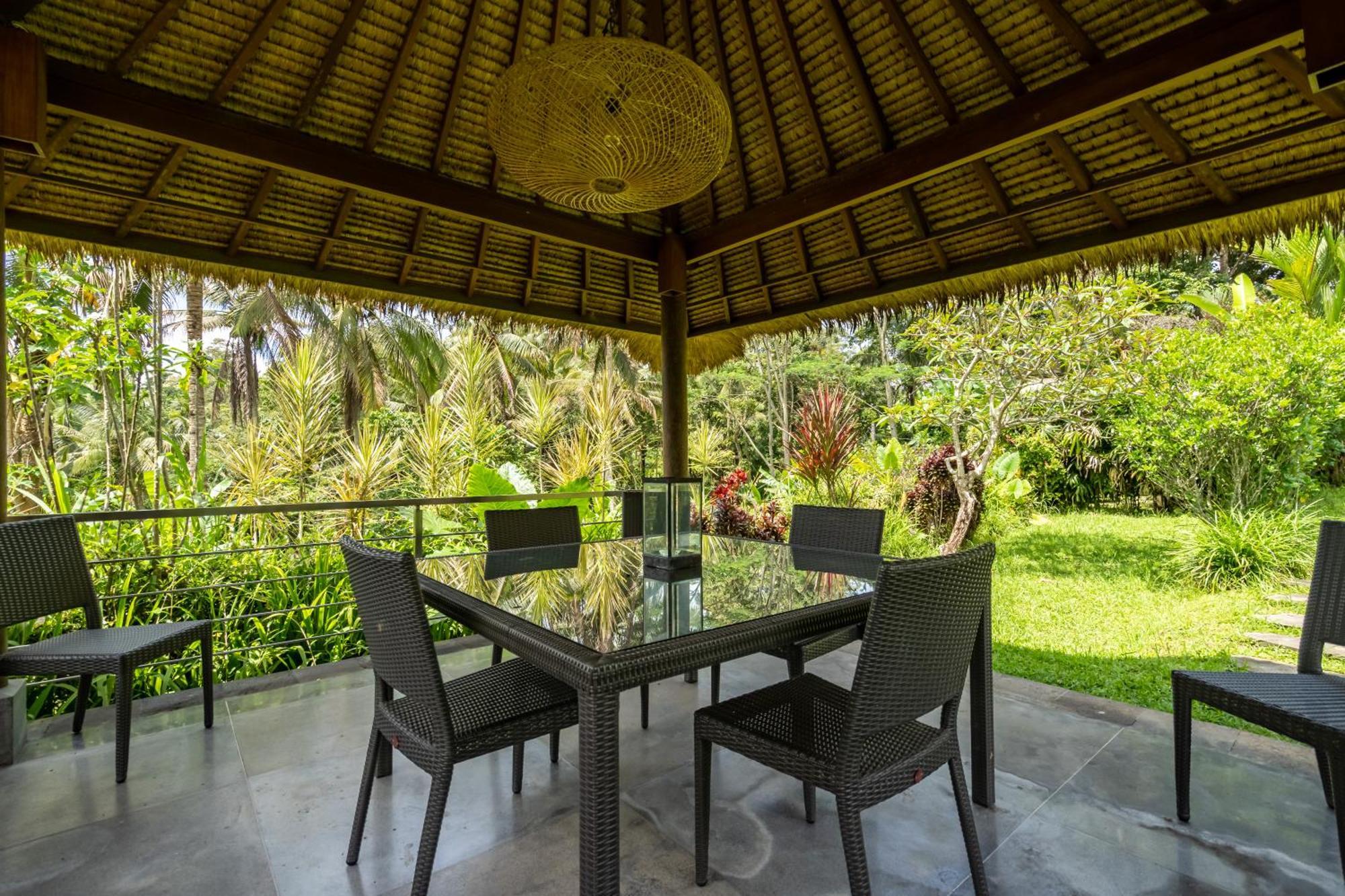 Villa Themma Jungle - Sumptuous 3Br Luxury Villa With Majestic Jungle View North Of Ubud 외부 사진